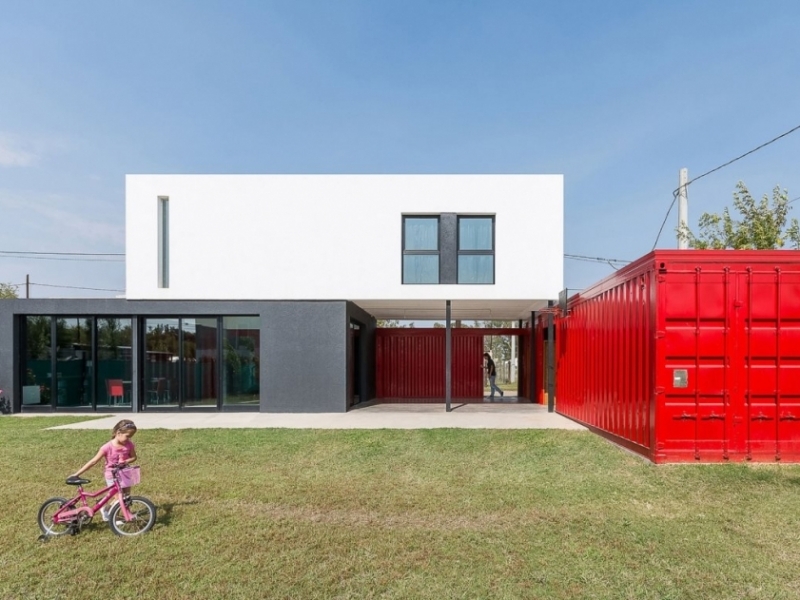 Casa container de construccion mixta del Arquitecto José Schreiber