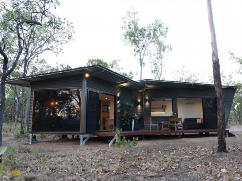 Hideaway Litchfield - La transformación de un contenedor de marítimo en una hermosa casa en Australia